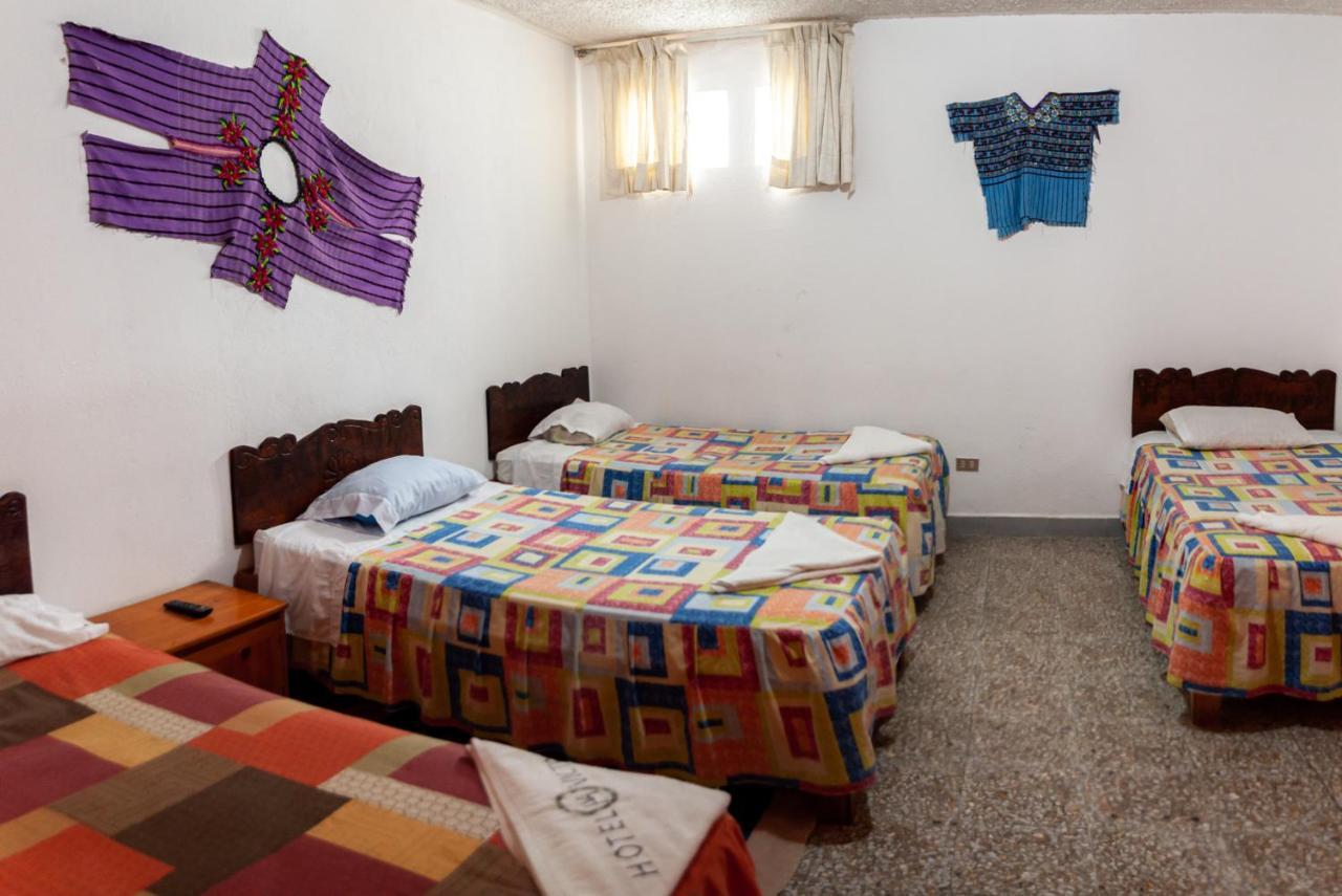 Victorias Hotel Panajachel Kültér fotó